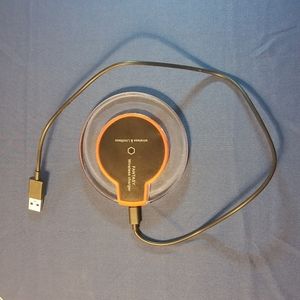 Qi Wireless Phone charger compatible with all wireless charging models and cases